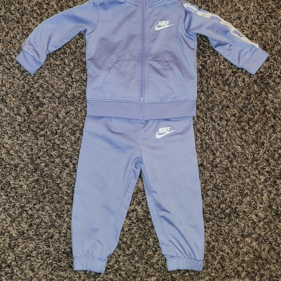 Nike Purple Tracksuit for Kids - Picture 1 of 7